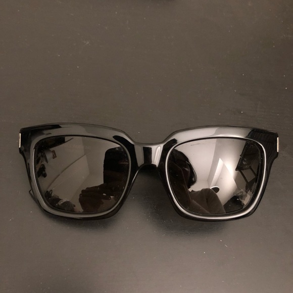 Saint Laurent sunglass - Picture 1 of 2